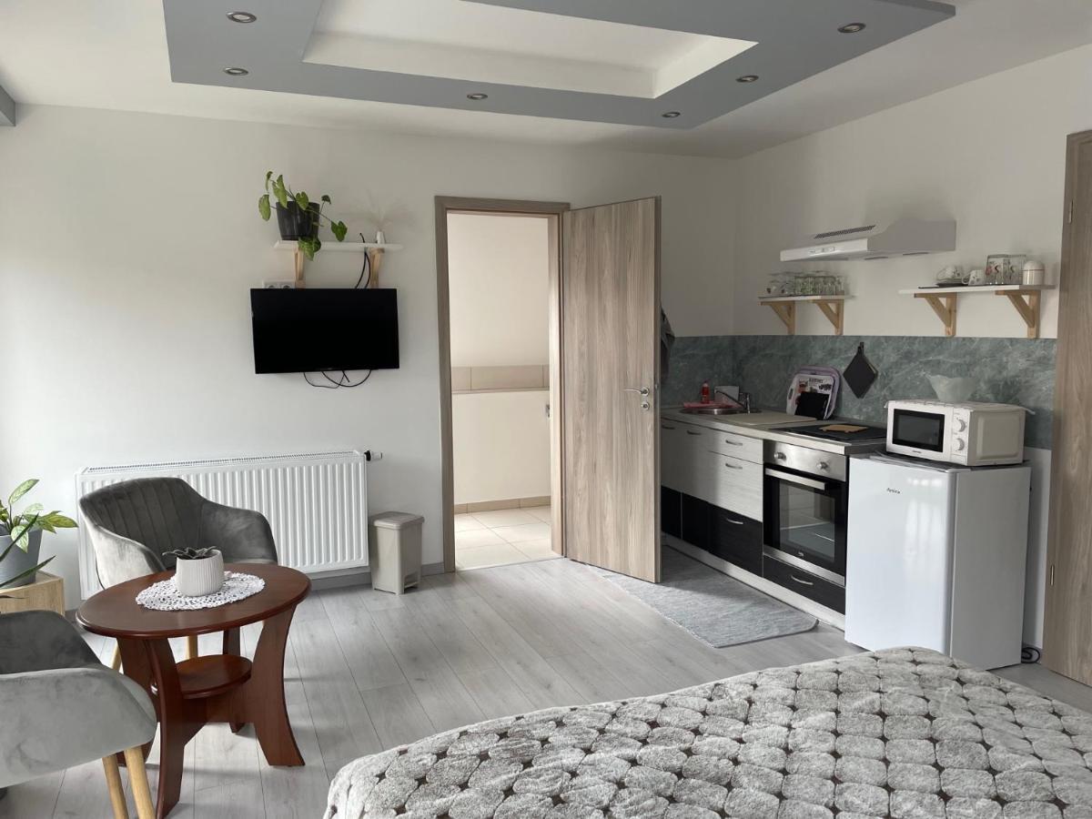 Jasmin Apartment House Vonyarcvashegy Luaran gambar