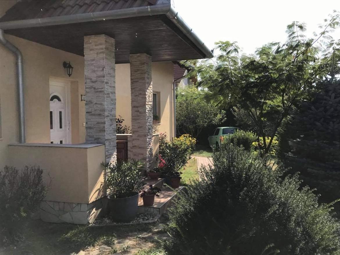 Jasmin Apartment House Vonyarcvashegy Luaran gambar