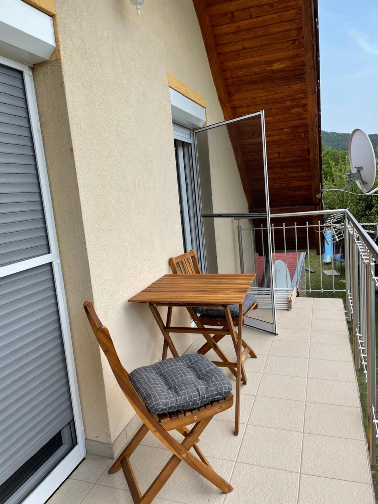 Jasmin Apartment House Vonyarcvashegy Luaran gambar