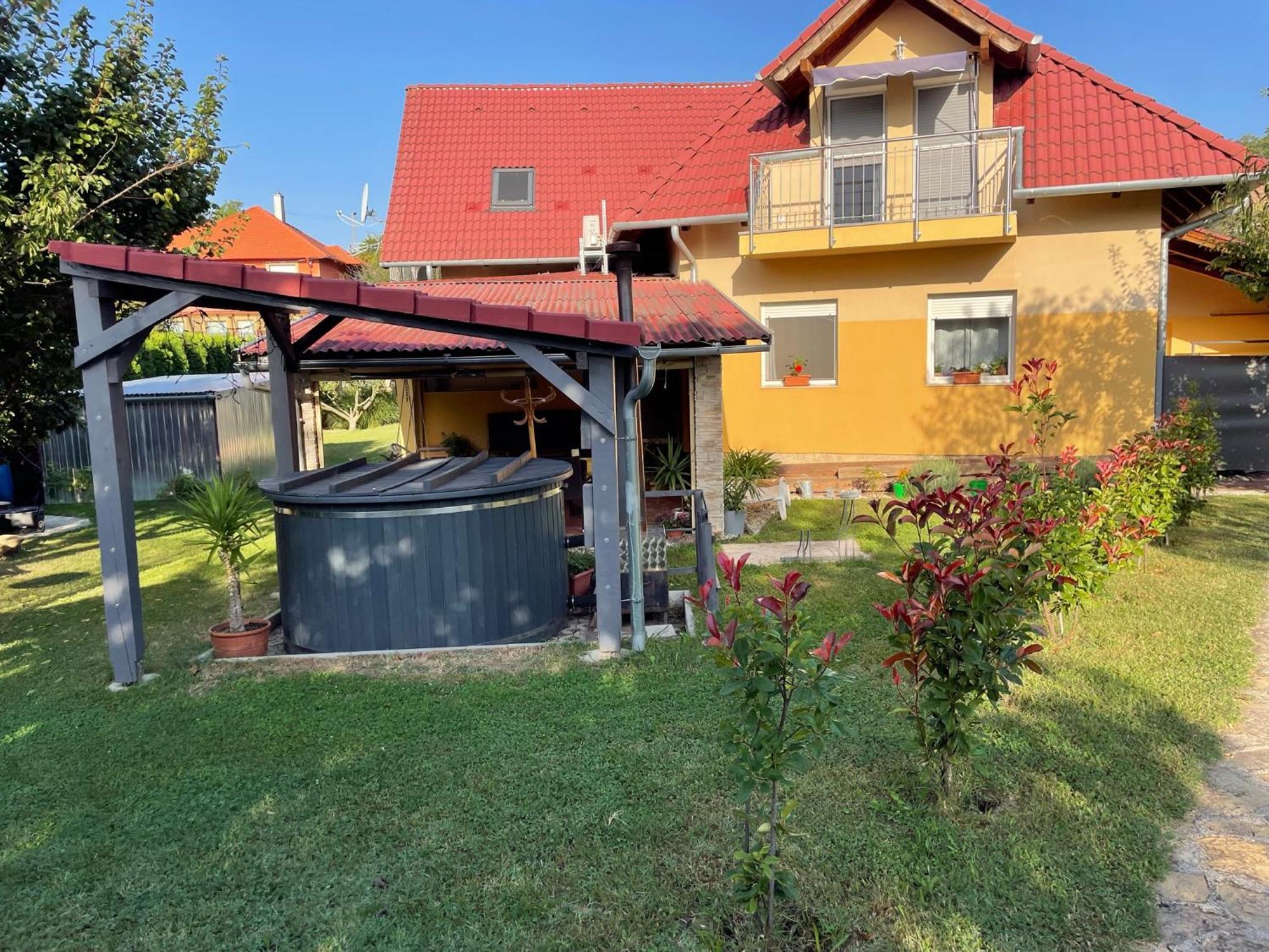Jasmin Apartment House Vonyarcvashegy Luaran gambar
